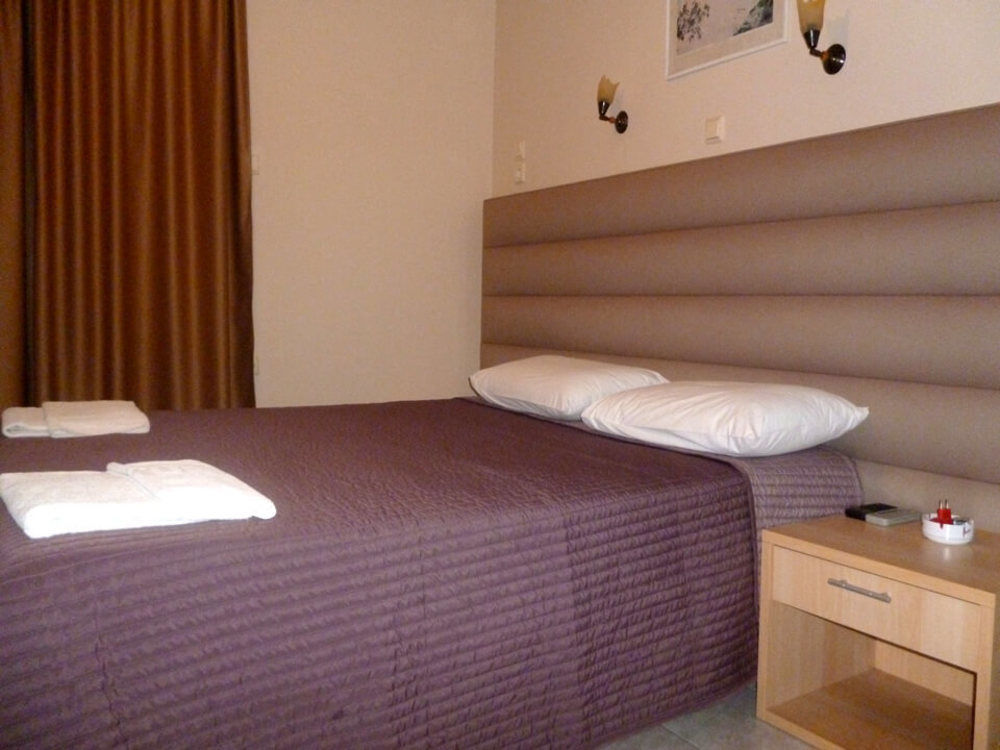 Theano Hotel Poros Town Exterior foto